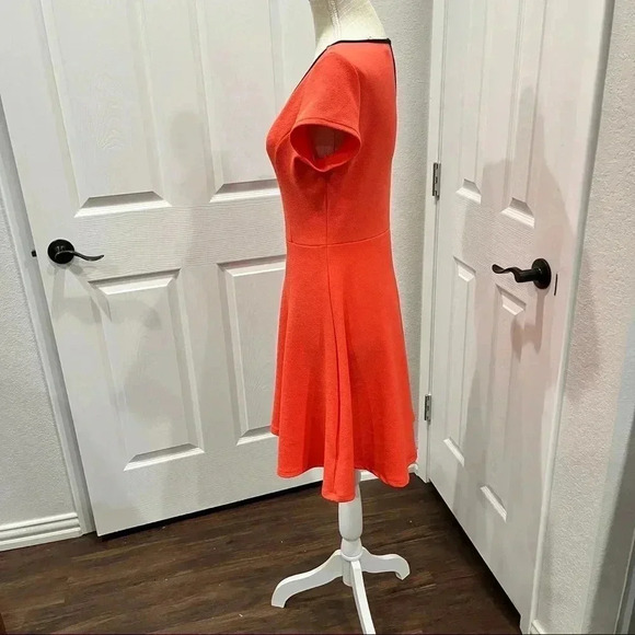 Gilli Peach and Navy blue Midi dress 90’s retro vibes capped sleeves - Picture 3 of 8